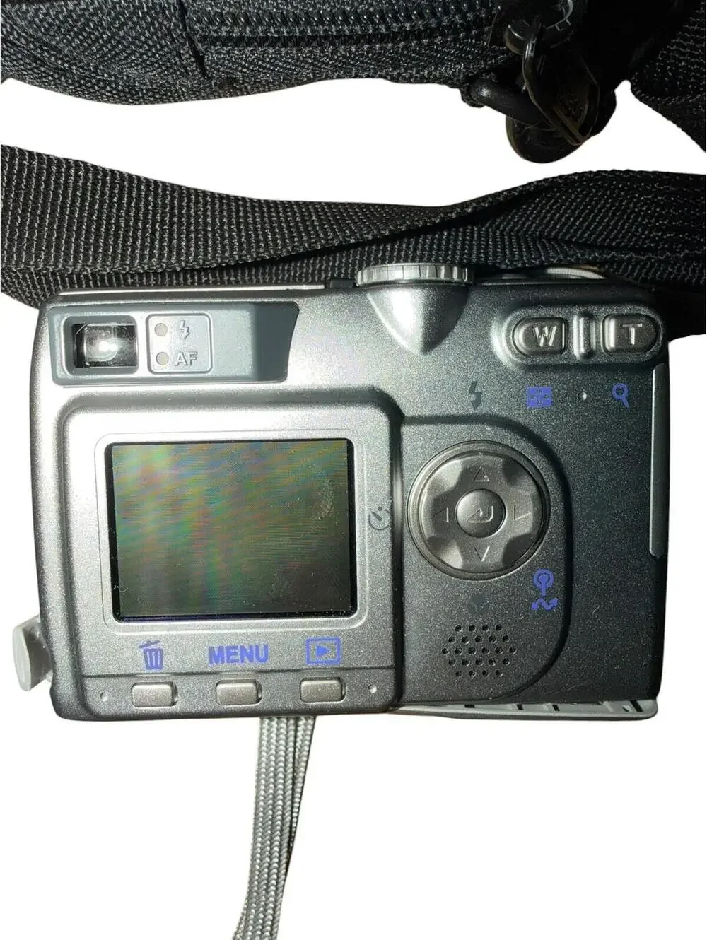 Nikon Coolpix 5200 5.1MP Digital Camera + Battery SD Charger & Case Tested